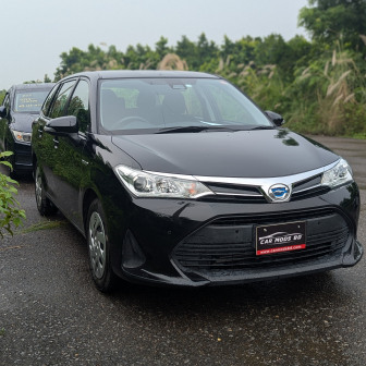 Toyota Fielder X-TSS Hybrid