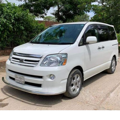 Toyota Noah X White 2003