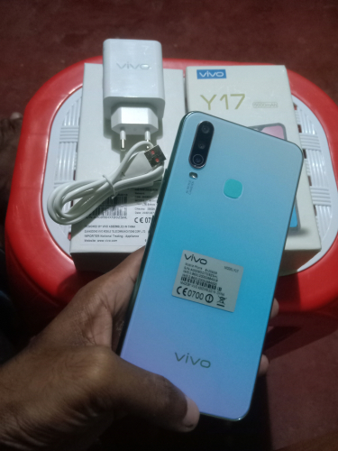 Vivo Y17