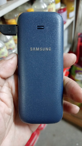 Samsung Guru Music 2