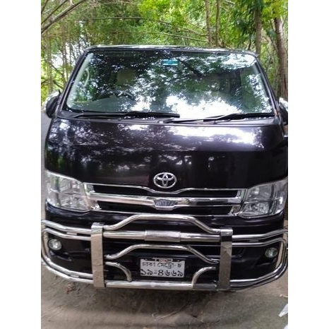 Toyota Hiace 2013