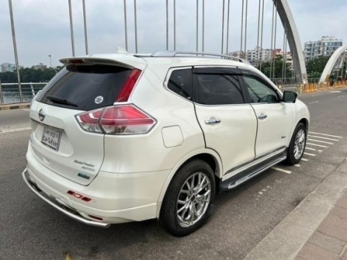 Nissan X-Trail 2015