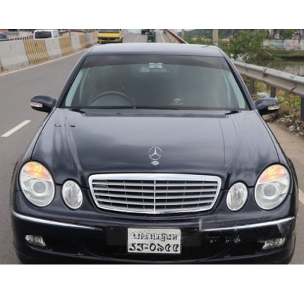 Mercedes-Benz E 240 2005