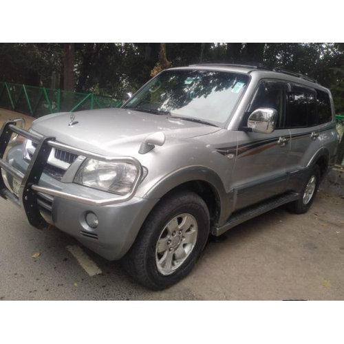 Mitsubishi Pajero 2005