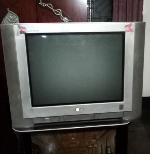 LG 21" CRT Television