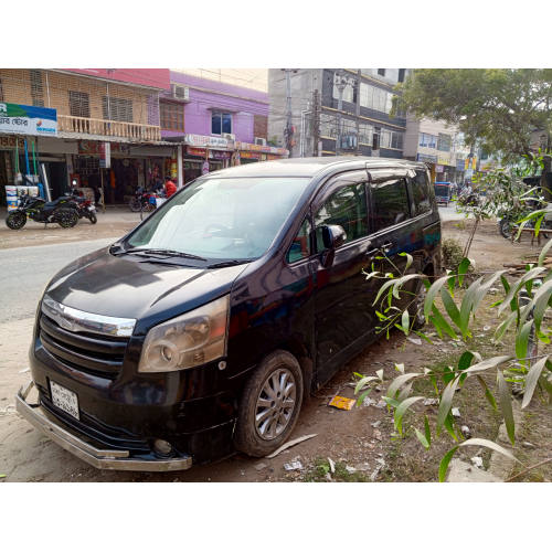 Toyota Noah X 2008