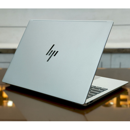 HP Pavilion Plus 14-ey0031AU Ryzen 7 7840H OLED Display