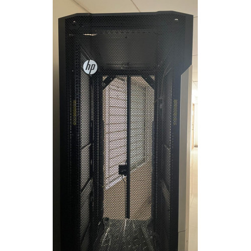 HP 42U Server Rack