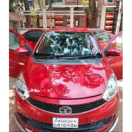 Tata Tiago XTA 2018