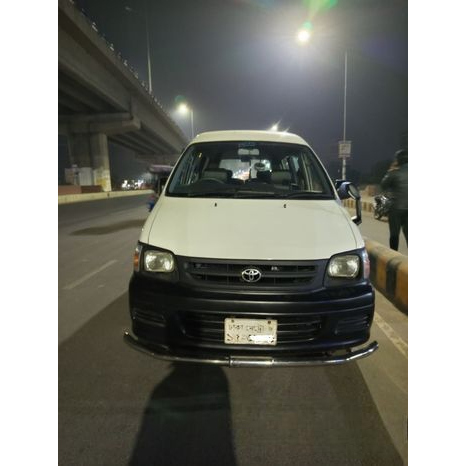 Toyota Noah 2006