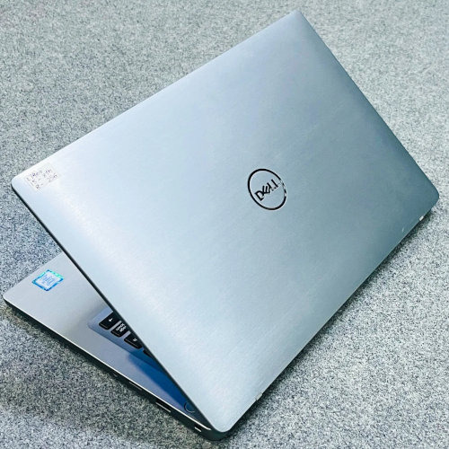 Dell Latitude 7400 Core i5 8th Gen Metal 8GB / 256GB