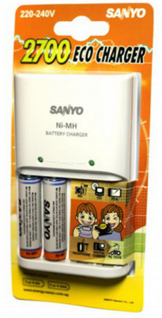 Sanyo Eco Charger AC 220-240V NiMH 2700 mAh 2 Pcs Battery