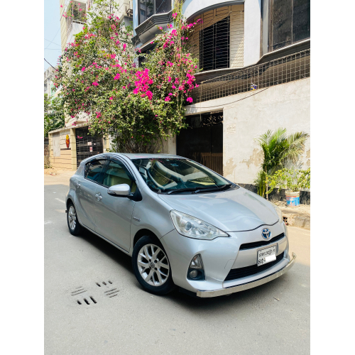 Toyota Aqua 2013