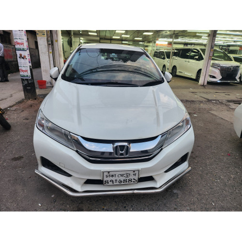 Honda Grace 2016 White