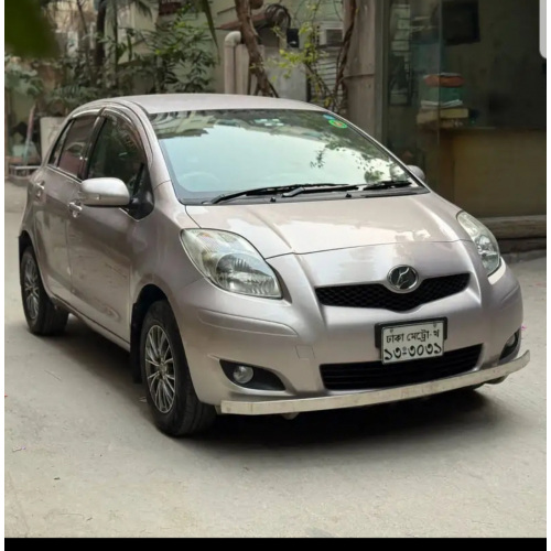 Toyota Vitz 2010