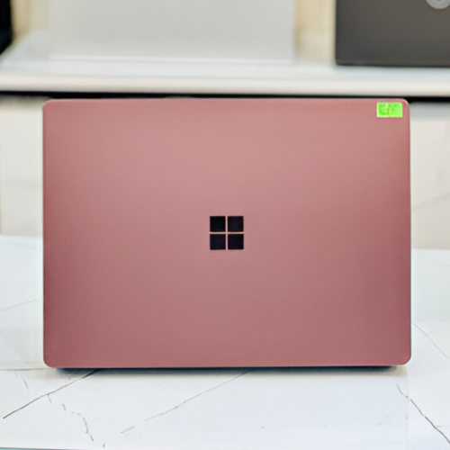 Microsoft Surface Laptop Core i7 7th Gen 16GB RAM
