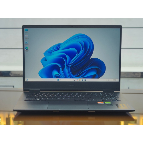 Hp Omen 16" Ryzen 7-7840HS Gaming Laptop