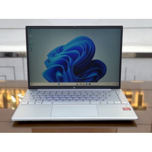 HP Pavilion Aero 13-be1002AU Ryzen 7-5800U 8GB / 512GB