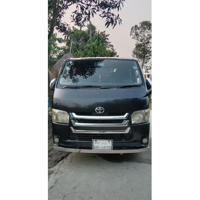Toyota Hiace 2005