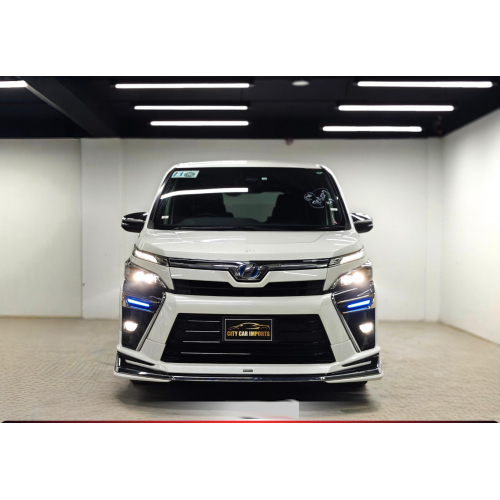 Toyota Voxy 2020