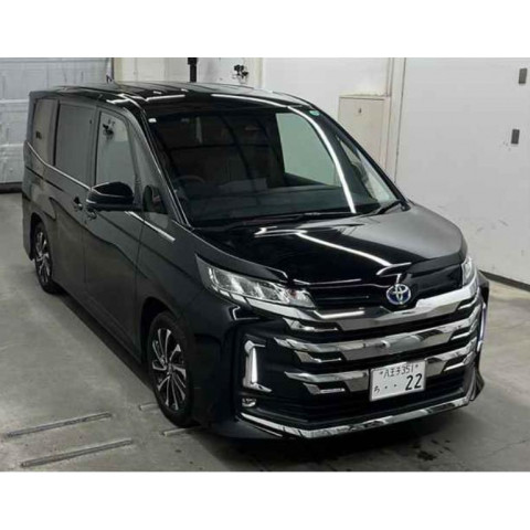 Toyota Noah 2023