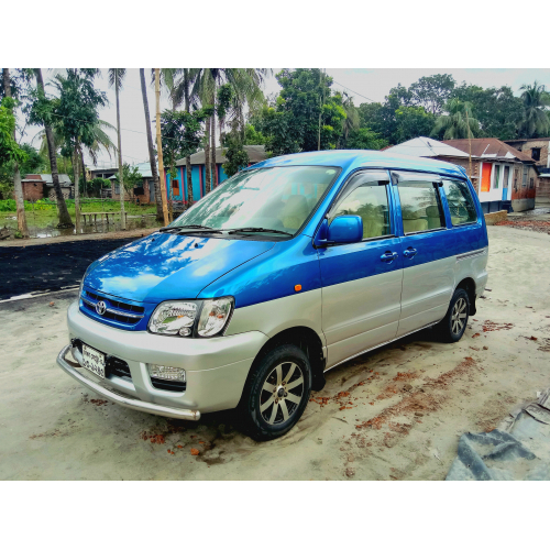 Toyota Noah KR 42