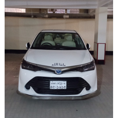 Toyota Axio Hybrid 2015