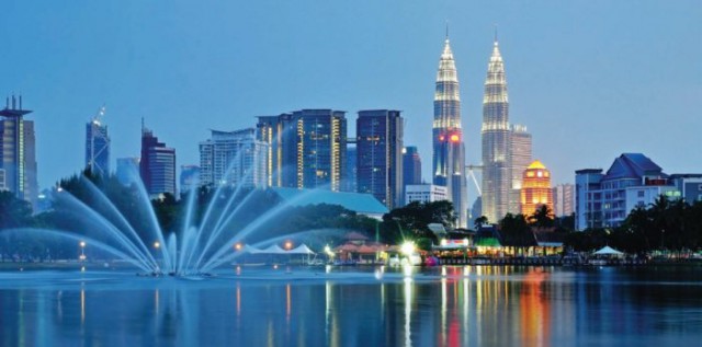 Malaysia 3 Days 2 Nights Vacation Tour Package