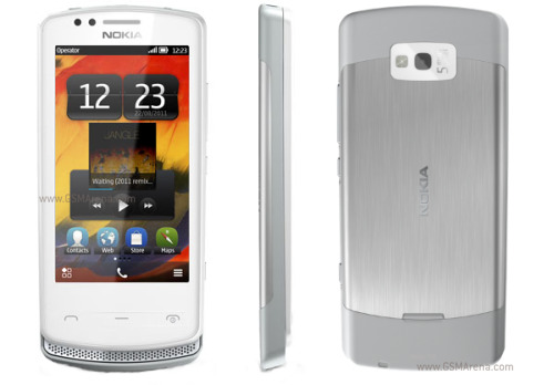 Nokia 700 Mobile