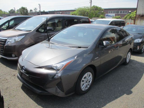 Toyota Prius 2015 Hybrid Gray Color Car