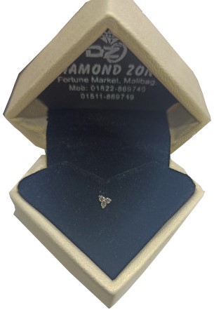 3 Star Diamond Nose Pin
